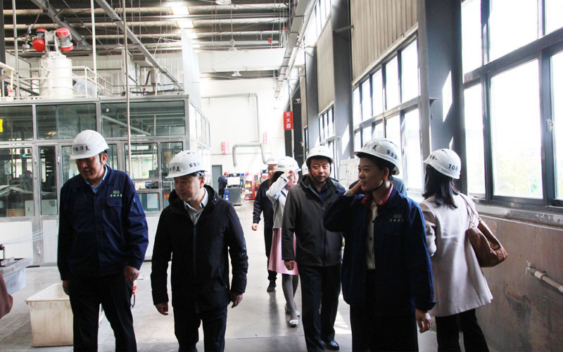 青島市委臺港澳辦到青島中新華美車間參觀